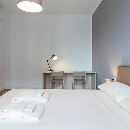 דירה Bilocale Con Balcone In Zona Tranquilla E