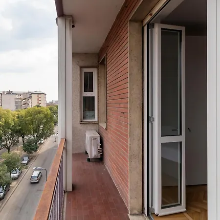 דירה Bilocale Con Balcone In Zona Tranquilla E