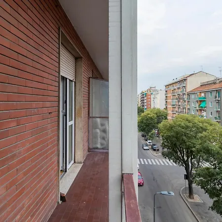 דירה Bilocale Con Balcone In Zona Tranquilla E